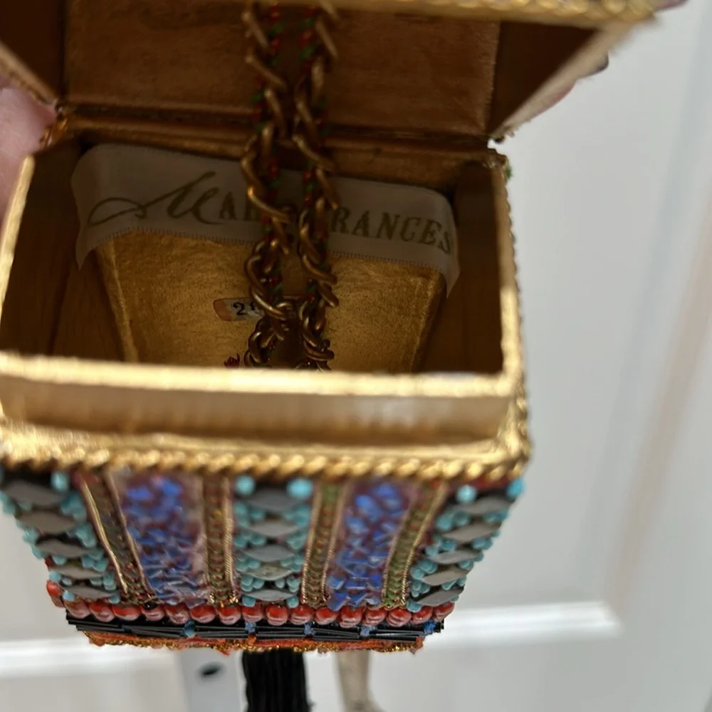 Mary Frances box purse - Picture 2 of 4